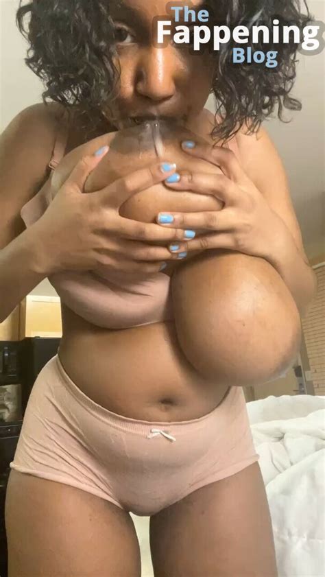 Rivjones Sashajadexox Rivtittyjones Nude Leaks Onlyfans Photo