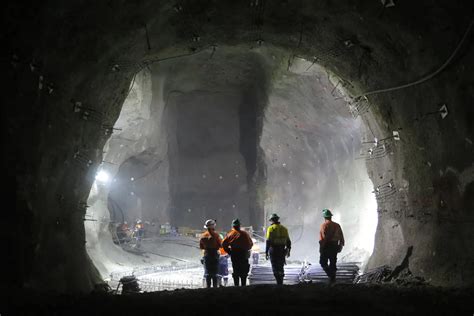 Explotación Minera Mediante Hundimiento Minería Subterránea SRK