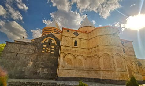 Iranian Churches - Dreams of Iran