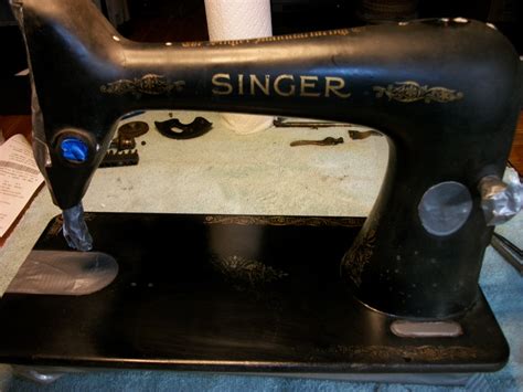 Perfect Stitch: 1925 Singer model 66 treadle gets a face lift