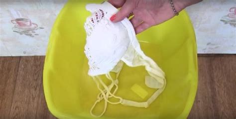 Способ стирки, после которого пожелтевшие вещи становятся белыми