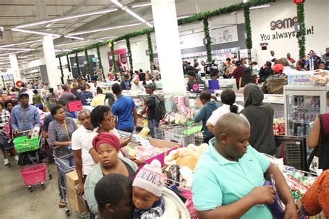 [PHOTOS] Black Friday at Secunda Secunda Mall – Ridge Times