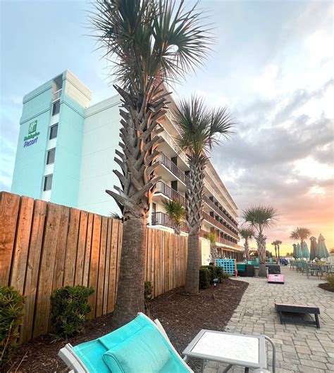 Nice Cozy Hotel Beachside Review Of Holiday Inn Resort Oceanfront Surfside Beach An Ihg