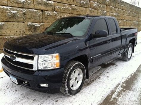 Purchase Used 2008 Chevrolet Silverado 1500 Ltz Extended Cab Pickup 4 Door 53l In Dubuque Iowa