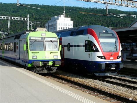 Bls Sbb Regio Mit Dem Triebwagen Rbde Neben Einem