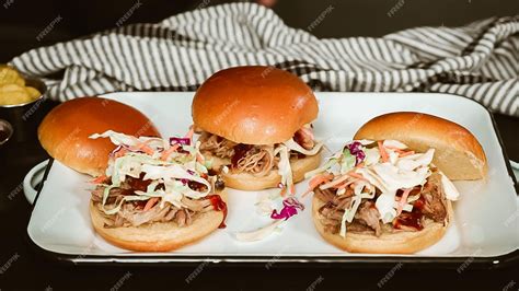 Premium Photo Step By Step Making Pulled Pork Sandwiches With Coleslaw On Brioche Buns