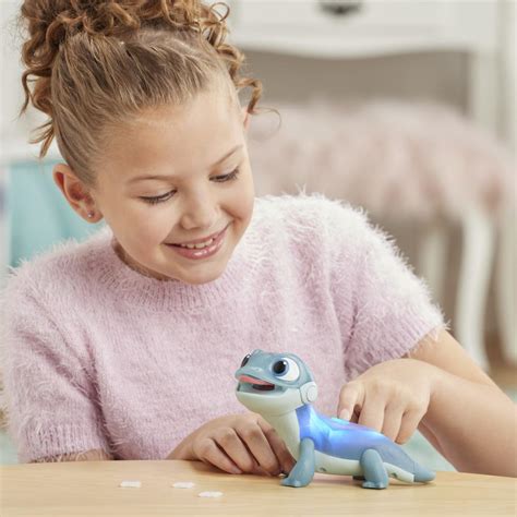 Disney Frozen Fire Spirits Snowy Snack Salamander Toy With Lights