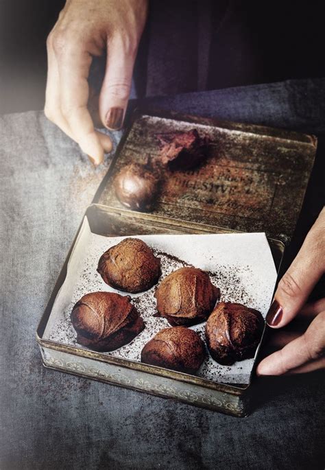 Truffes au chocolat pour 12 personnes Recettes Elle à Table