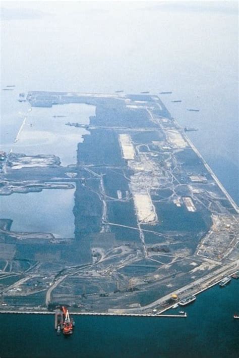 Japan Built A 20 Million Airport In The Ocean But It Is Sinking In