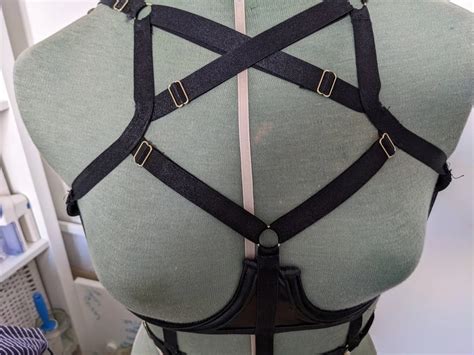 Peephole Bra 10 Nude Pics XHamster