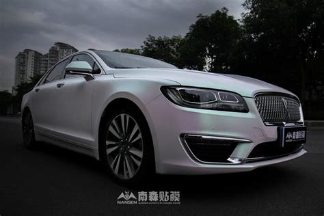 「白」貼「白」更高雅！林肯mkz車身改色貼膜曙光白 每日頭條