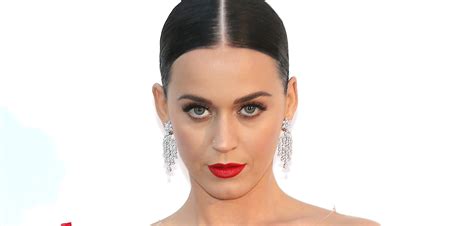 Katy Perrys Best Instagrams In Honor Of Her Nd Birthday Stylecaster