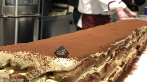 Italy Breaks The Record For World S Longest Tiramisù — Italianmedia