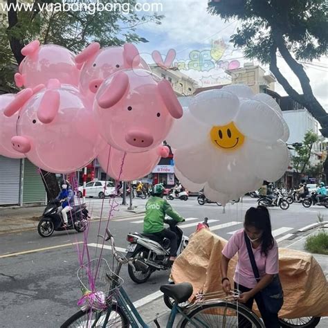 Bán bong bóng tròn con heo hot trend giới trẻ tiktok chụp hình sống ảo bán dạo giá rẻ sỉ lẻ tại