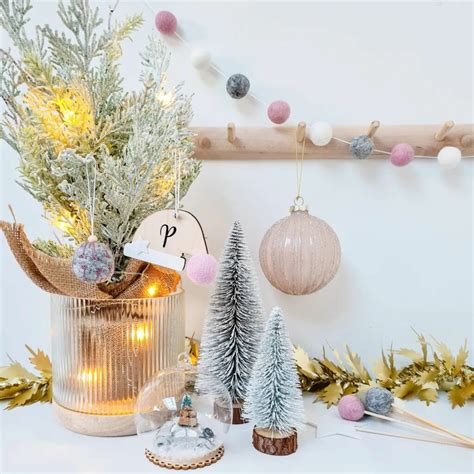 33+ Spectacular Pink Christmas Decorations Ideas