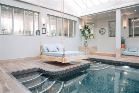 The Manor House Spa: The UK's First Swim Up Bar