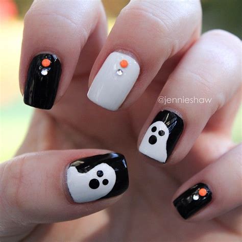 13 Ghost Nail Art Design Studio Irane Azad