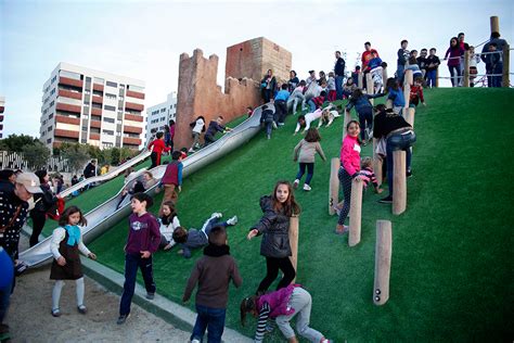 Parque De Las Familias Almer A Toboganes En El Sapos Y Princesas