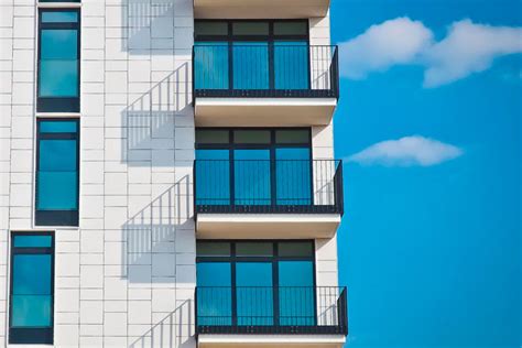 Herido un niño de dos años tras caer por una ventana desde un segundo piso