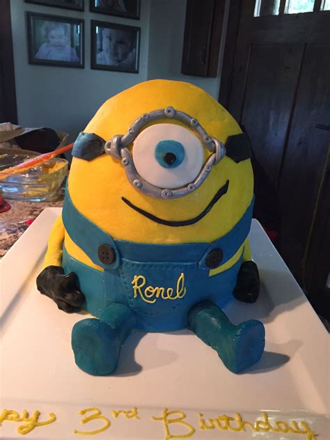 Minion Cake! | Minion cake, Crazy cakes, Minions