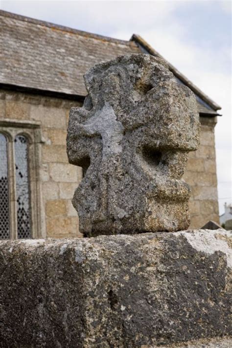 St Buryan Churchyard Cross | Cornwall Guide Images