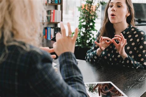 Pourquoi apprendre la langue des signes quand on est étudiant