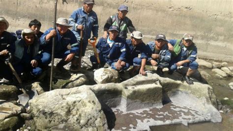 Ollantaytambo Evidencian Altar Inca En Riberas Del Rio Vilcanota Rpp