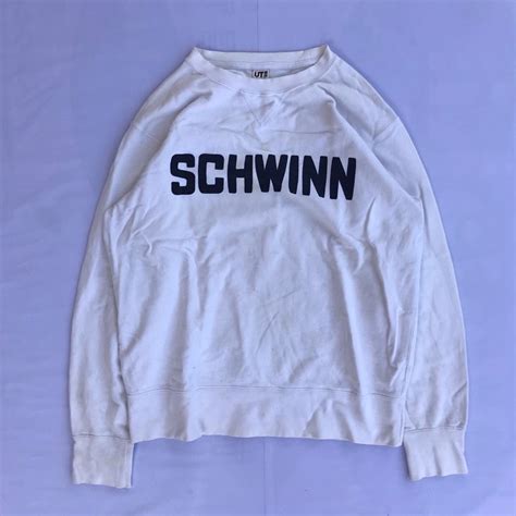 Jual UNIQLO X SCHWINN CREWNECK BEKAS SECOND Shopee Indonesia