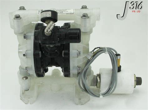 9536 GRACO HUSKY 515 AIR OPERATED DOUBLE DIAPHRAGM PUMP D52911