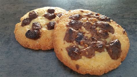 Cookies moelleux aux restes de chocolat lindt1 la cuisine d une toquée