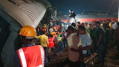 India Train Crash Unbelievable Scenes As Hundreds Of People Killed