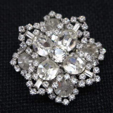 Vintage Kramer Of New York Gorgeous Rhinestone Brooch Gem