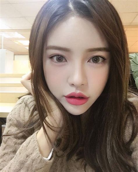 A Ulzzang Korea에 있는 핀