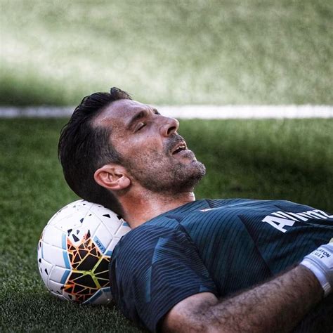 Mi Piace 2 024 Commenti 5 Buffon S World Buffonsworld Su