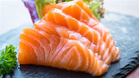 Can You Eat Raw Salmon