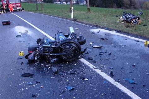 Frontal Crash in Malberg endet für zwei Biker tödlich Motorräder