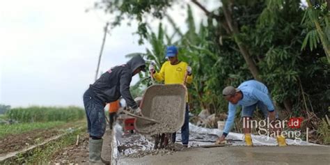 Percepat Pembangunan Pemkab Kendal Gelontorkan Rp 100 Juta BKK Dana Dusun