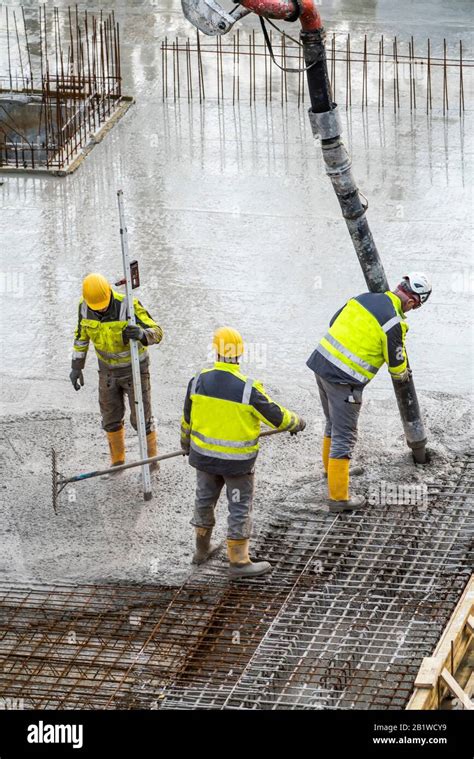 Baustelle Betonierung Boden Decke für ein Gebäude wird betoniert