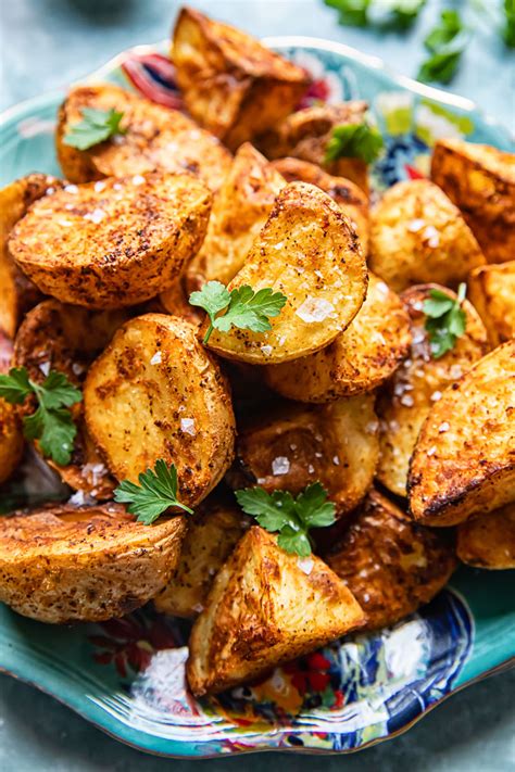 Crispy Air Fryer Potatoes - Vikalinka