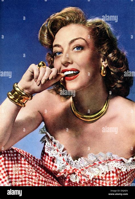 Joan Crawford Around 1947 Joan Crawford Around 1947 Stock Photo Alamy