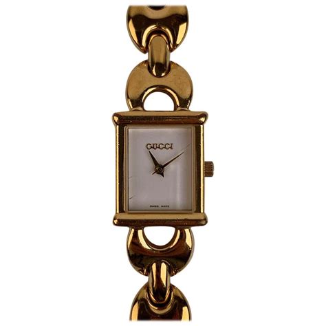 Gucci Vintage Ladies Gold Plated Quartz Wrist Watch Mod 1800l For Sale At 1stdibs Gucci 1800l