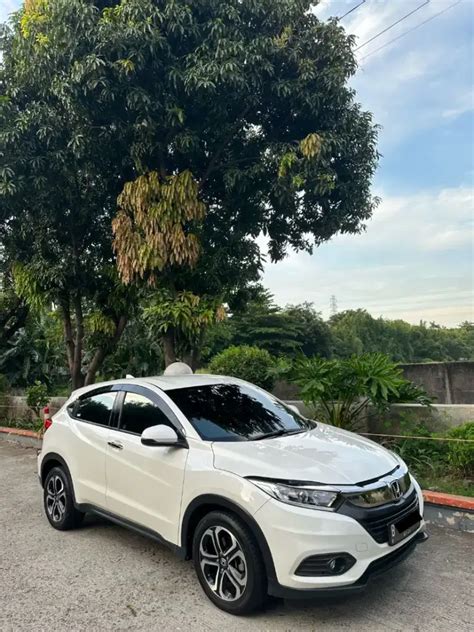 Honda Hrv E At Low Km Mobil Bekas