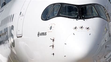 How Dangerous Are Cracks In Aircraft Windshields?