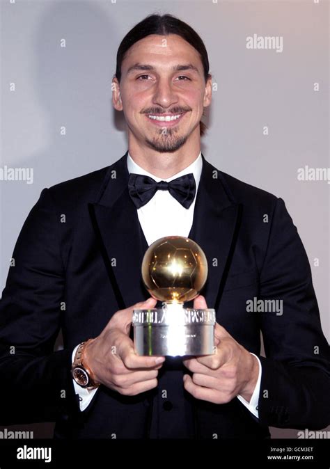 Football Player Trophy Hi Res Stock Photography And Images Alamy