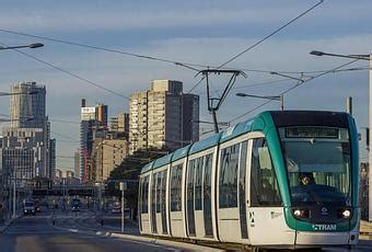 Vuelve a circular el tranvía se adelantan pruebas en el nuevo tramo de