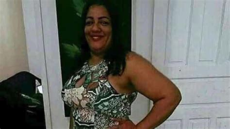 V Deo Mulher Foi Morta A Tiros E Companheira Dela Foi Baleada Em Vila