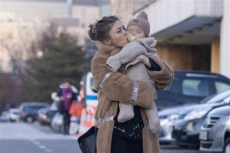 Joanna Opozda z synkiem w szpitalu Niewiarygodne jak zachował się