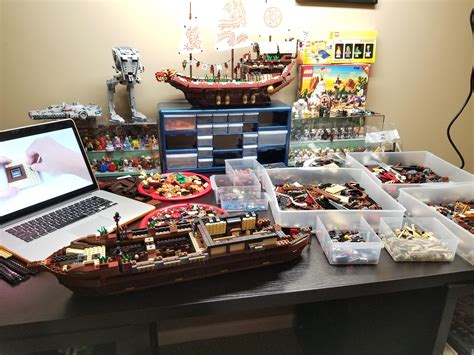 Working on the Destiny's Bounty MOC. Original by Moc your Bricks. Awesome so far! : r/lego