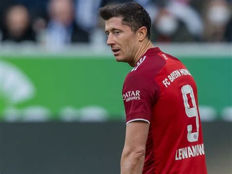 Robert Lewandowski Tak Tertarik Gabung Manchester United Liga Olahraga