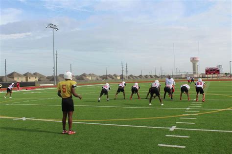 Mindset at Cy Lakes football is playoffs after posting best regular ...